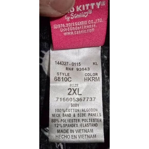 Hello Kitty Womens Scrub Top 2XL Black V-Neck Short Sleeve Cotton/Polyester Blen - Picture 5 of 6